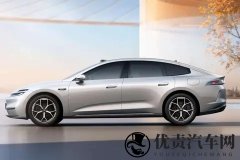 1099万起的长安启源A06值得入手么？这些优缺点你需要知道-2