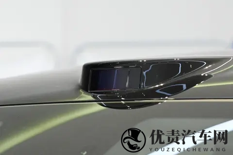 中大型SUV,38s破百,配空气悬挂+激光雷达,限时1万元置换补贴-3