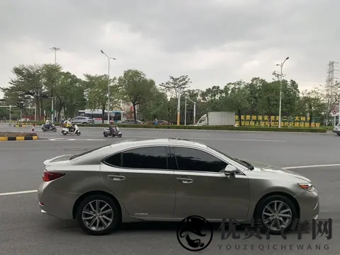 1198万，享雷克萨斯ES混动，舒适节能之选-2