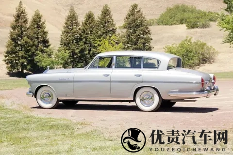 带镀金马桶的劳斯莱斯？126万欧元成交的定制传奇-1