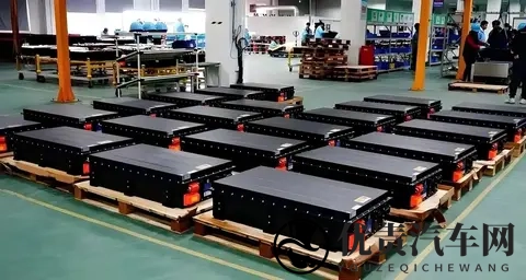 合资强势反扑？奔驰固态电池实测1205km，国产新能源慌了？-1