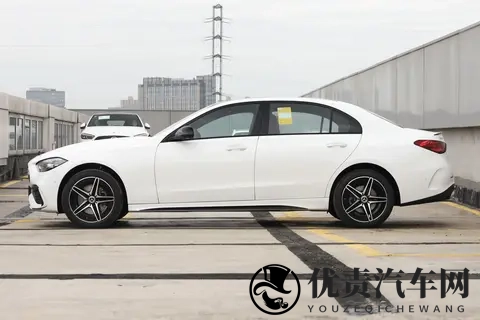 高端轿车别乱买！10月销量出炉：BBA包揽前五，奔驰C级排名第七-2