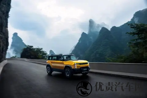 奇瑞风云X3L天门山挑战，豪言宣传为何翻车？-3