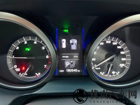 25万多拿下陆地巡洋舰，14款丰田普拉多带你翻山越岭-1