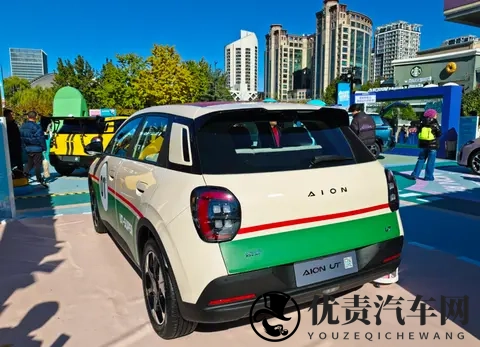 4万多，500公里续航，京东造出平民车-1