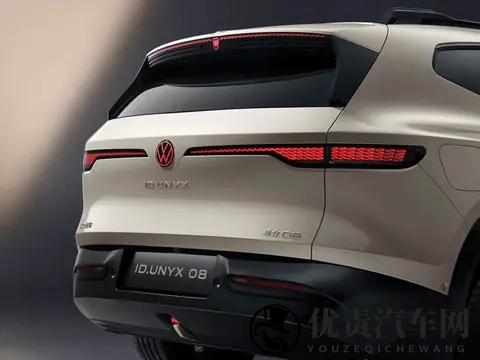 五菱荣光EV有5_7座可选,8款新车信息公布,保时捷特别款限量1台-2