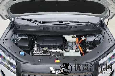 星光 730 PHEV 试驾评测:10 万级电滑门 + 真 7 座,家庭出行实用之选?-2
