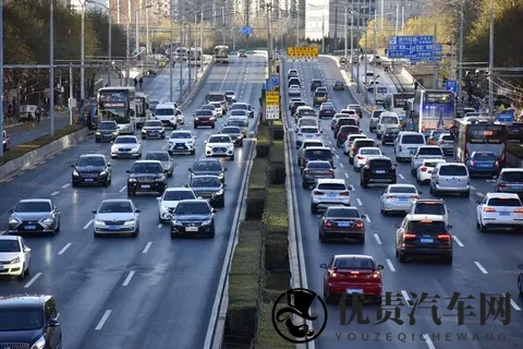 车轮上的城乡二元：破解北京车牌困局需向郊区倾斜-1