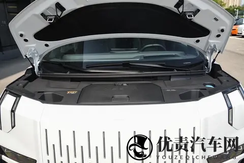 极氪009：11月推出限时购车权益，值得购买吗？-2