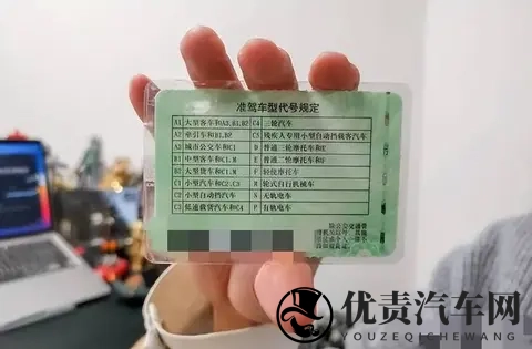 12月电动车出行注意，70岁以上这些车能骑，交警：有2种驾照即可-1