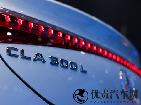 奔驰的电气化转型，「吉利思维」帮了大忙-2