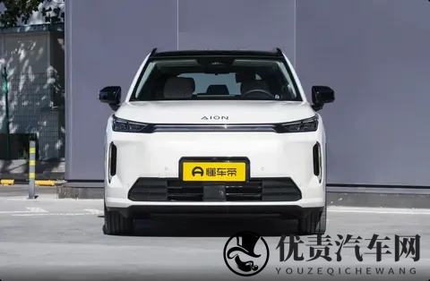 试驾AION i60增程版：55L油耗+40dB静音，香！-2