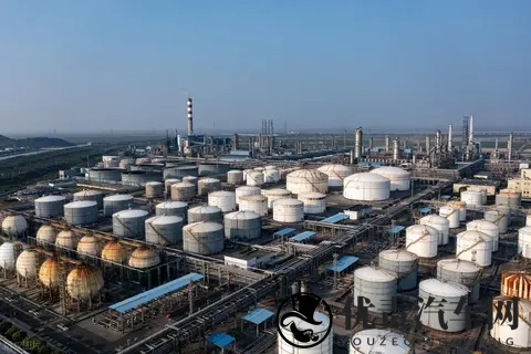 全国首个！13部门联手出拳，成品油新规能否根治非法加油车隐患？-1