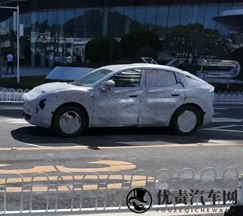 小鹏汽车又一款新车曝光！小鹏mona SUV新谍照！-3