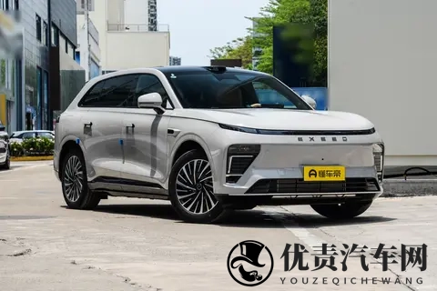 限时置换补贴1万,配雪豹四驱+飞鱼底盘20,2025款星纪元ET香吗?-3