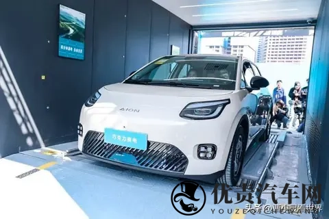 刘强东499万卖车，雷军慌了!-1