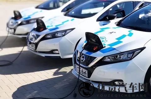 电车月销占比才首次破五成，这可能是辉煌的顶点，油车已反击-1