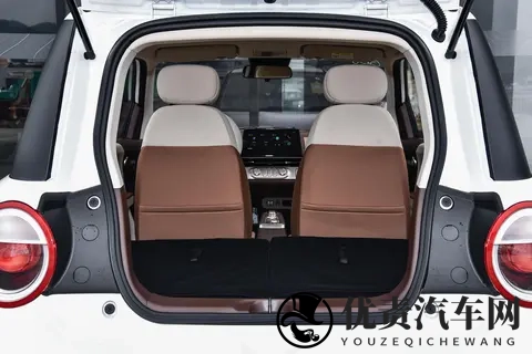 聚焦 2025 款长安 Lumin：续航与配置差异及用车场景适配-3