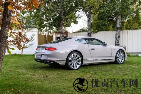 日常超级跑车 静态体验宾利欧陆GT雅度版-1