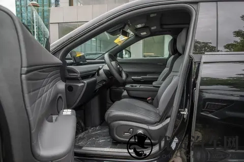 深度体验星途星纪元ET,在喧嚣市场中,寻觅一份“踏实”的豪华-2