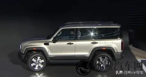 不带雷达也敢越野？BJ40增程版玩转纯视觉智驾-1