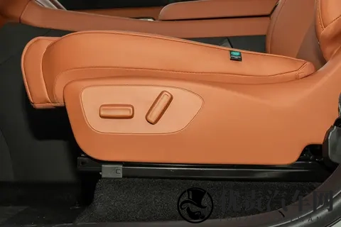 零跑品质揭秘!细节解读零跑C10胜在哪几点-2