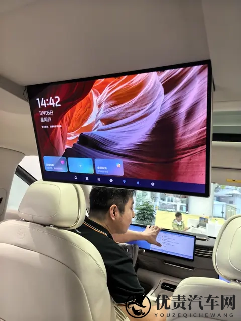 智己LS9实车静态体验,LS7车主哭晕在厕所-2