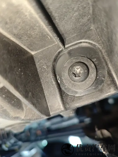 40万拿下保时捷Cayenne,圆你一个跑车梦?-2