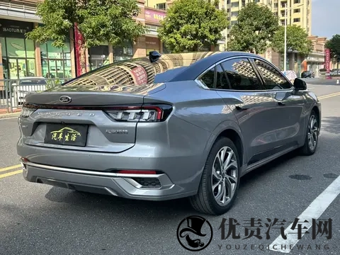 参考新车价，一半价格拿下？二手福特蒙迪欧，5万公里正当年！-3