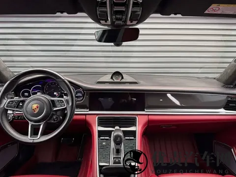 80多万的二手保时捷Panamera,圆你陆地飞行梦!-2