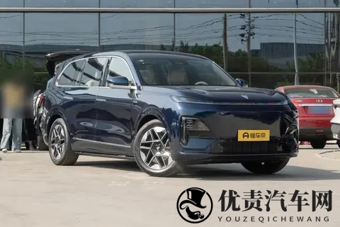 试驾深蓝S09：5米多长6座大SUV，全家出行更舒适-1