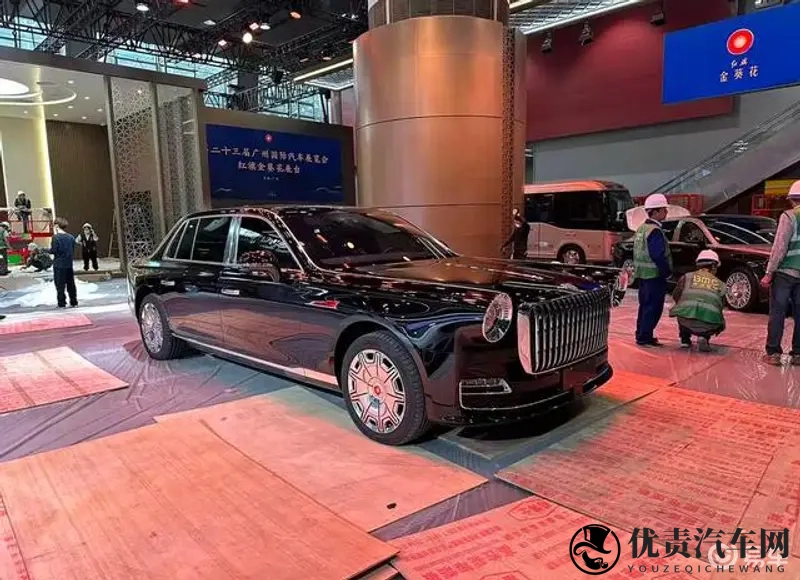 2025广州车展探馆：国礼“丹霞”主题定制版实车-1