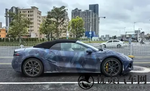 腾势Z敞篷版谍照曝光！网友：工薪族能不能开上？-1