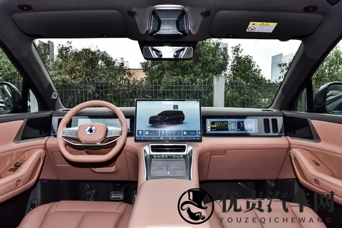 腾势N8L DM来了!二孩,三孩家庭的出行,本该如此从容惬意-3