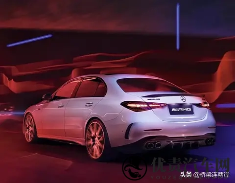 549万！奔驰AMG C 43降价减配，性能车也低头？-3