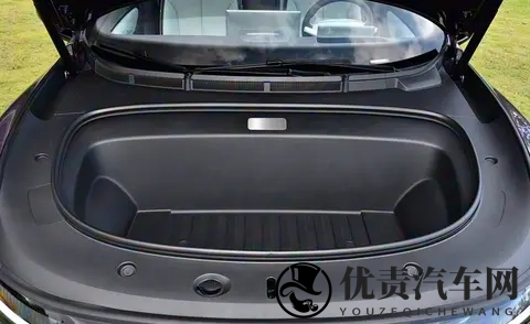 有高级感了！这台大空间绿牌家轿只要1099万元起-1