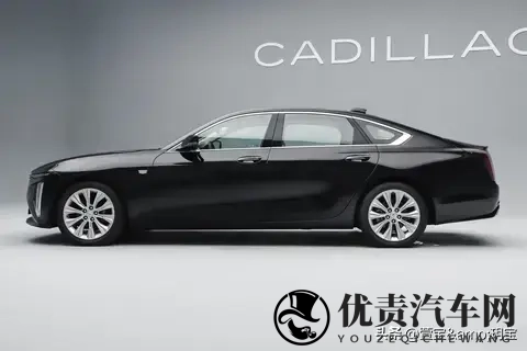 2026款凯迪拉克CT6上市：MRC磁浮底盘+一口价，能否搅动豪车市场-1