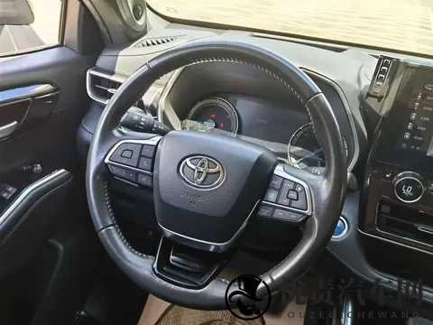 23年上牌丰田汉兰达，准新一手车，23万拿下！-3