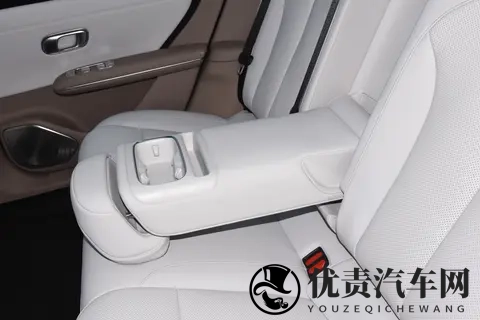 7万起的大7座，空间超大，同级性价比之王竟是它？-1