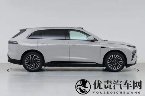 C级SUV降维家用，车长近5米，1500km续航，带全家出行选它？-1