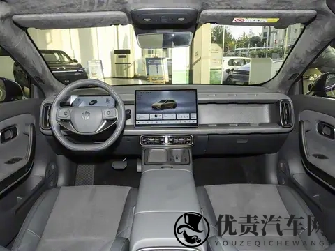 零跑造了台“红米YU7”，1058万起，造型拉风，不给油车留活路？-2