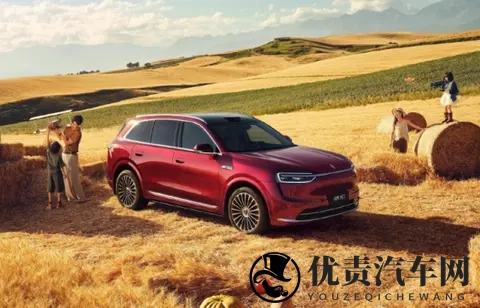 2025年10月我国新能源汽车销量占比超50% 历史首次-1