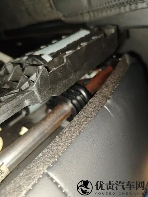 高性能也能很亲民！二手特斯拉Model Y带你体验速度与激情-2