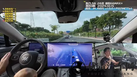 一镜到底，大V亲测智己LS6辅助驾驶有多稳-3