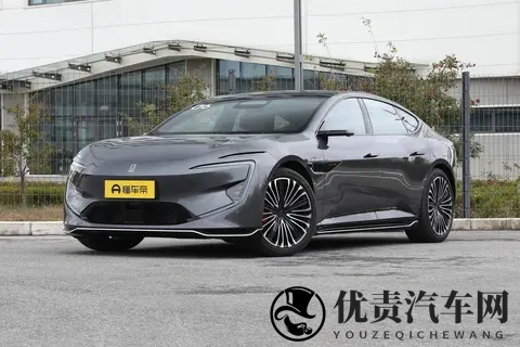 阿维塔12四激光版：用实打实的产品力，重新定义豪华轿车-1