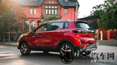 长安在智利推出新款CS15 Plus，配置升级售价还不贵-3