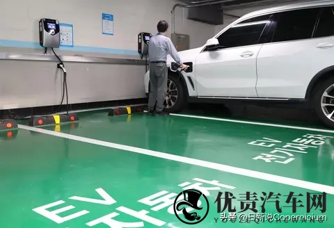 怕电池起火又嫌充电难,韩国车主犯了愁:政府画的大饼,太硌牙-1