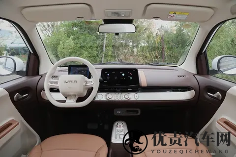 长安Lumin 选买：新手选 205km 还是 301km？-1