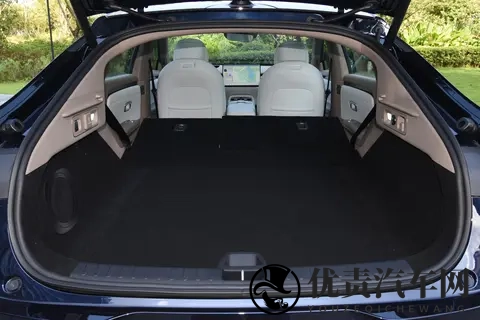 风云A9L光辉（四驱），让人看见了什么？-1