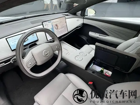 日产N7卖火了后,趁热打铁,又要推出了“插混版”?-1